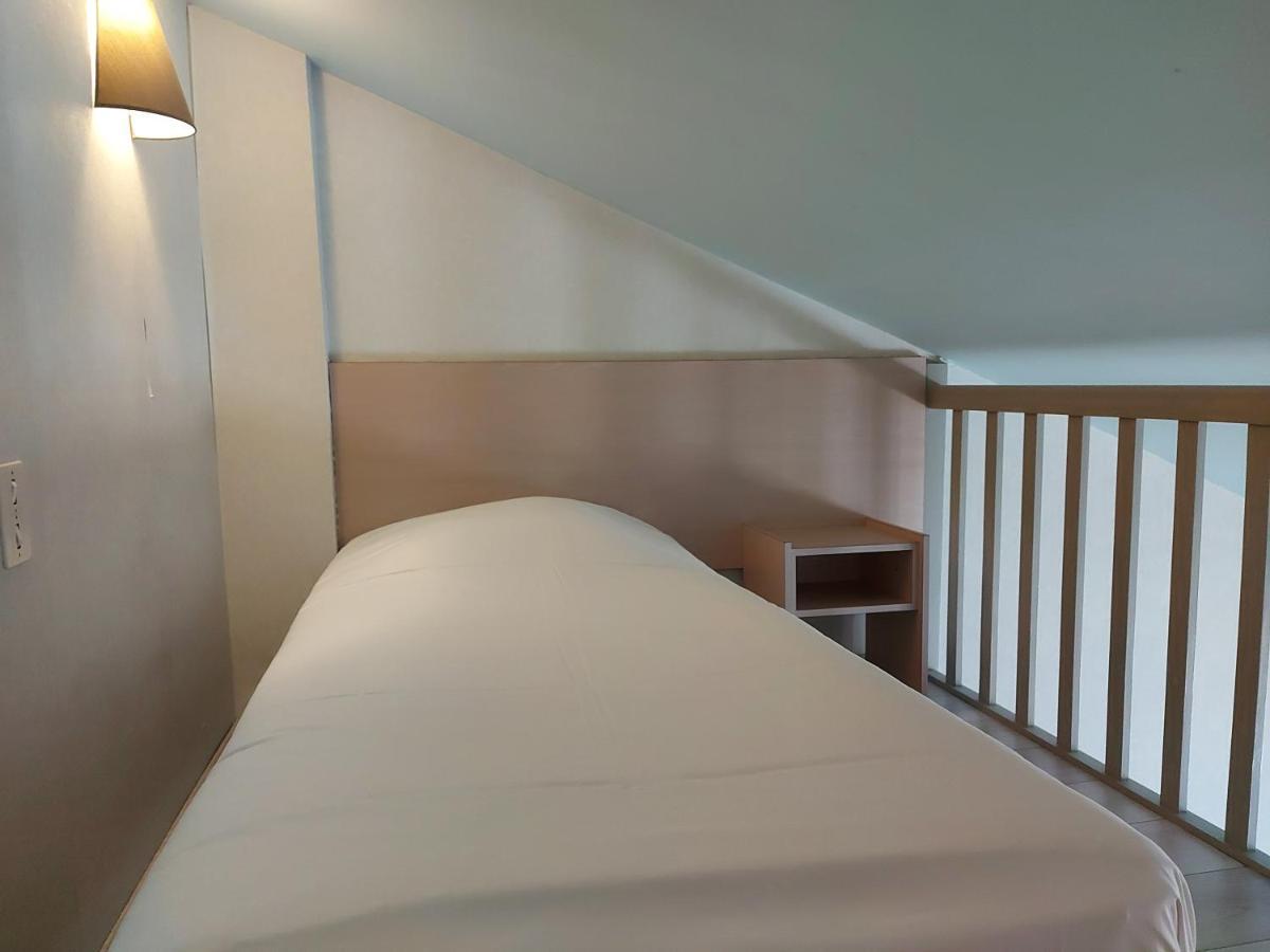 Logis Vannes Nord Le Clos Des Hortensias 2*