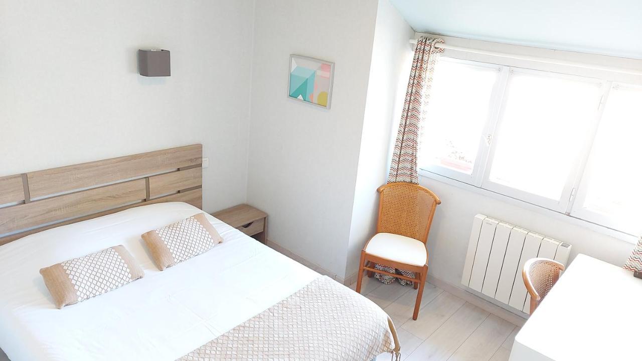 Logis Vannes Nord Le Clos Des Hortensias 2* Locqueltas
