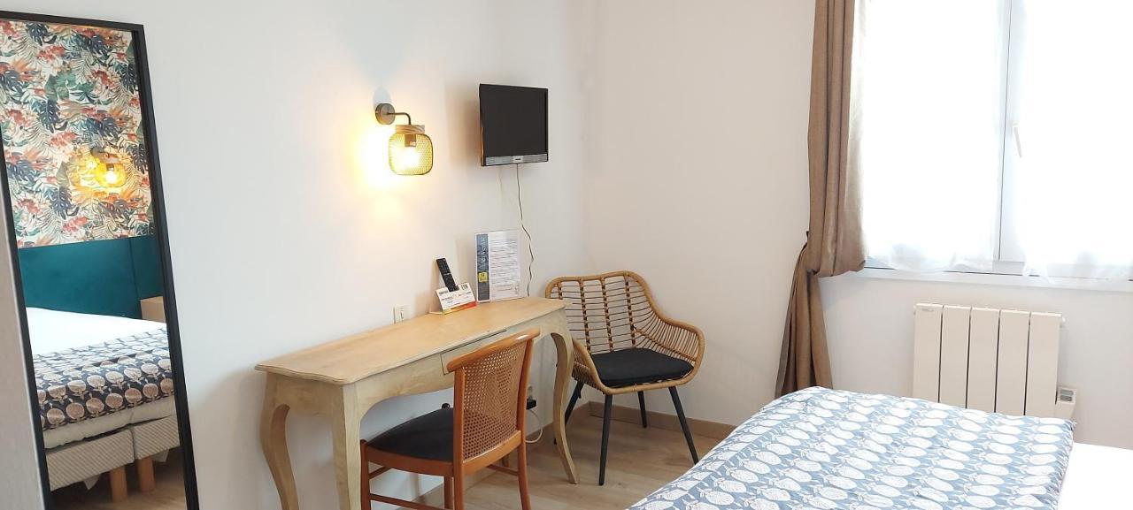 Logis Vannes Nord Le Clos Des Hortensias 2*