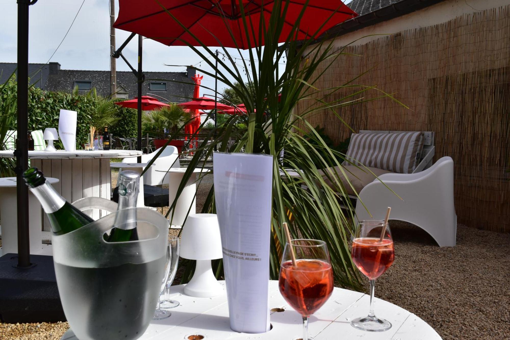 Hotel Logis Vannes Nord Le Clos Des Hortensias Locqueltas