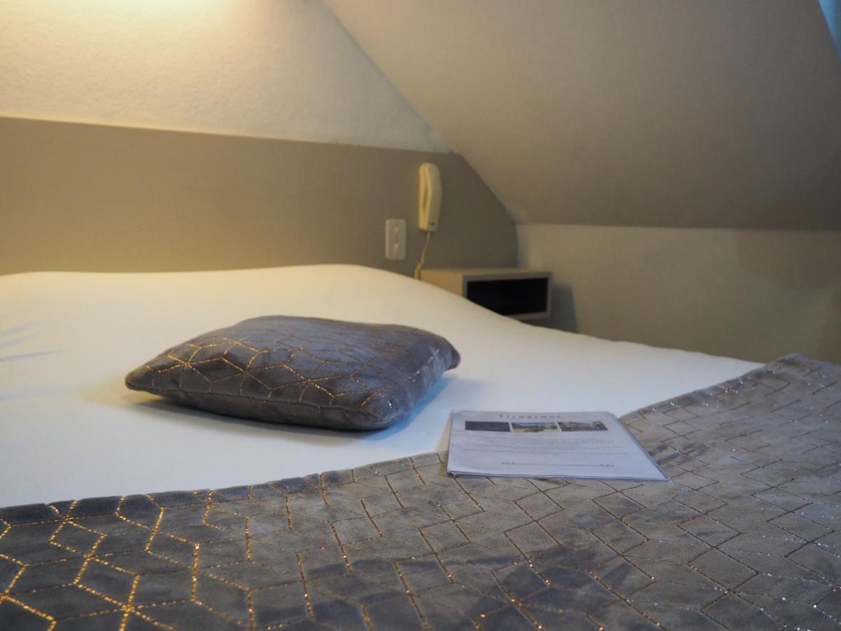 Logis Vannes Nord Le Clos Des Hortensias 2* Locqueltas