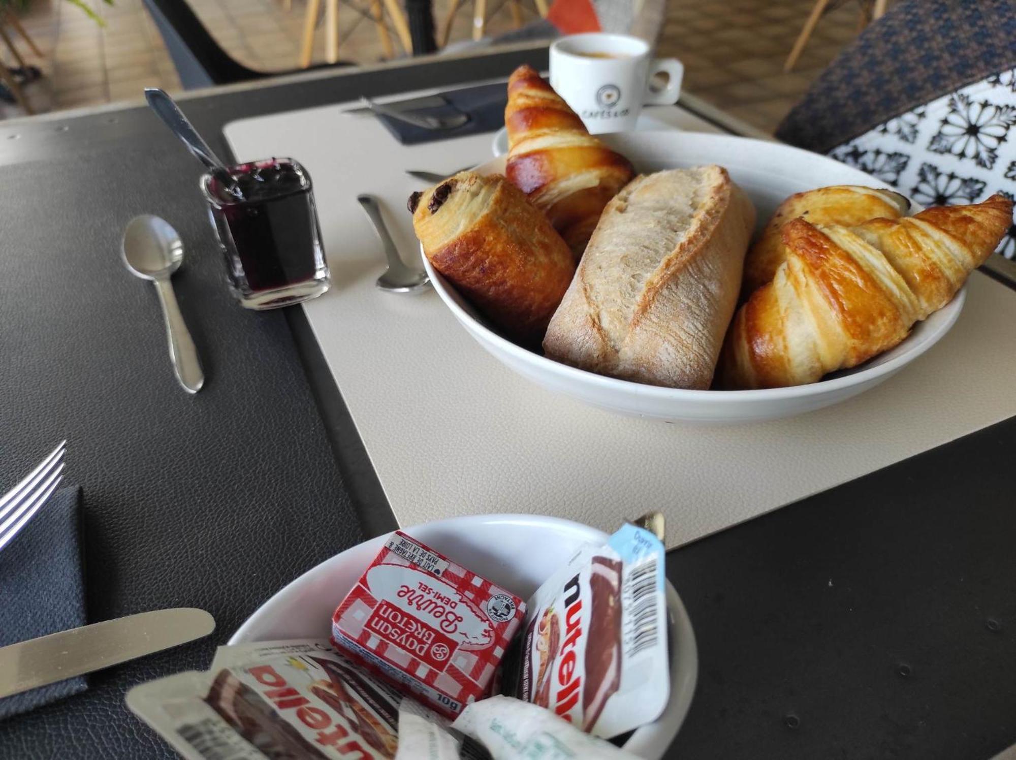 Logis Vannes Nord Le Clos Des Hortensias Hotel 2*
