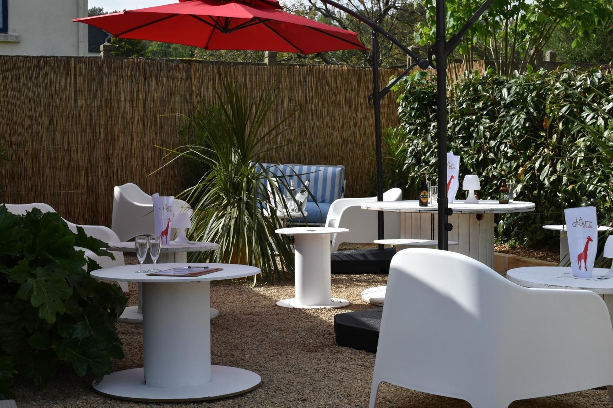 Hotel Le Clos Des Hortensias 2*